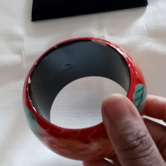 Women's wooden braclets - Picture 3 of 4